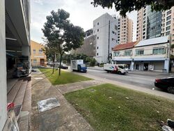 sims-avenue-centre photo thumbnail #3